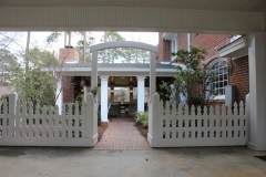 Picket fence entry